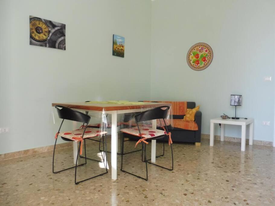 Appartamento In Villa A 100 Metri Dal Mare Fontane Bianche Exteriör bild