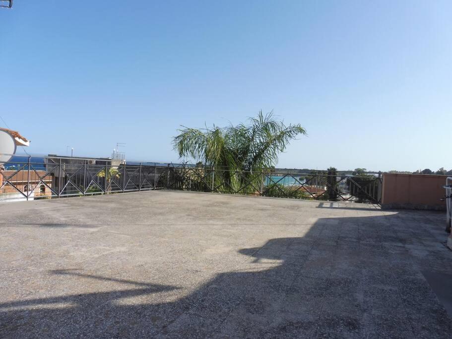 Appartamento In Villa A 100 Metri Dal Mare Fontane Bianche Exteriör bild
